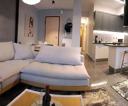 Comely N Gusto Luxury Apts. * Thessaloniki