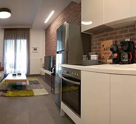 Comely N Gusto Luxury Apts. *