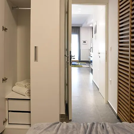 Comely N Gusto Luxury Apts. Apartment *