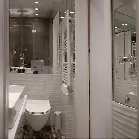 Comely N Gusto Luxury Apts. * Thessaloniki