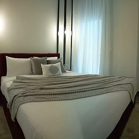 Comely N Gusto Luxury Apts. * Thessalonique