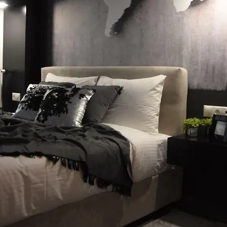 Comely N Gusto Luxury Apts. Apartment Thessaloniki