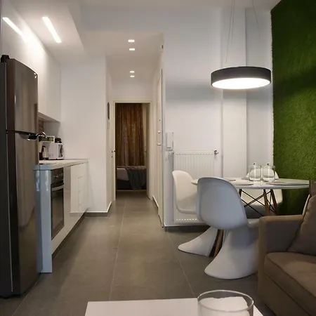 Comely N Gusto Luxury Apts. Apartment *